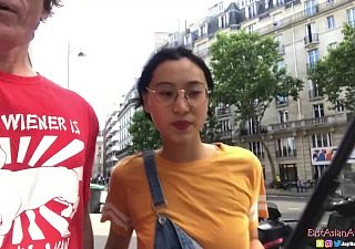 Asian chinois June Liu Creampie - Spicygum baise le gars américain à Paris X Pierrot Gin-mill présente