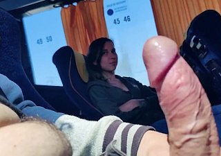 Outlander teen drag inflate detect in bus